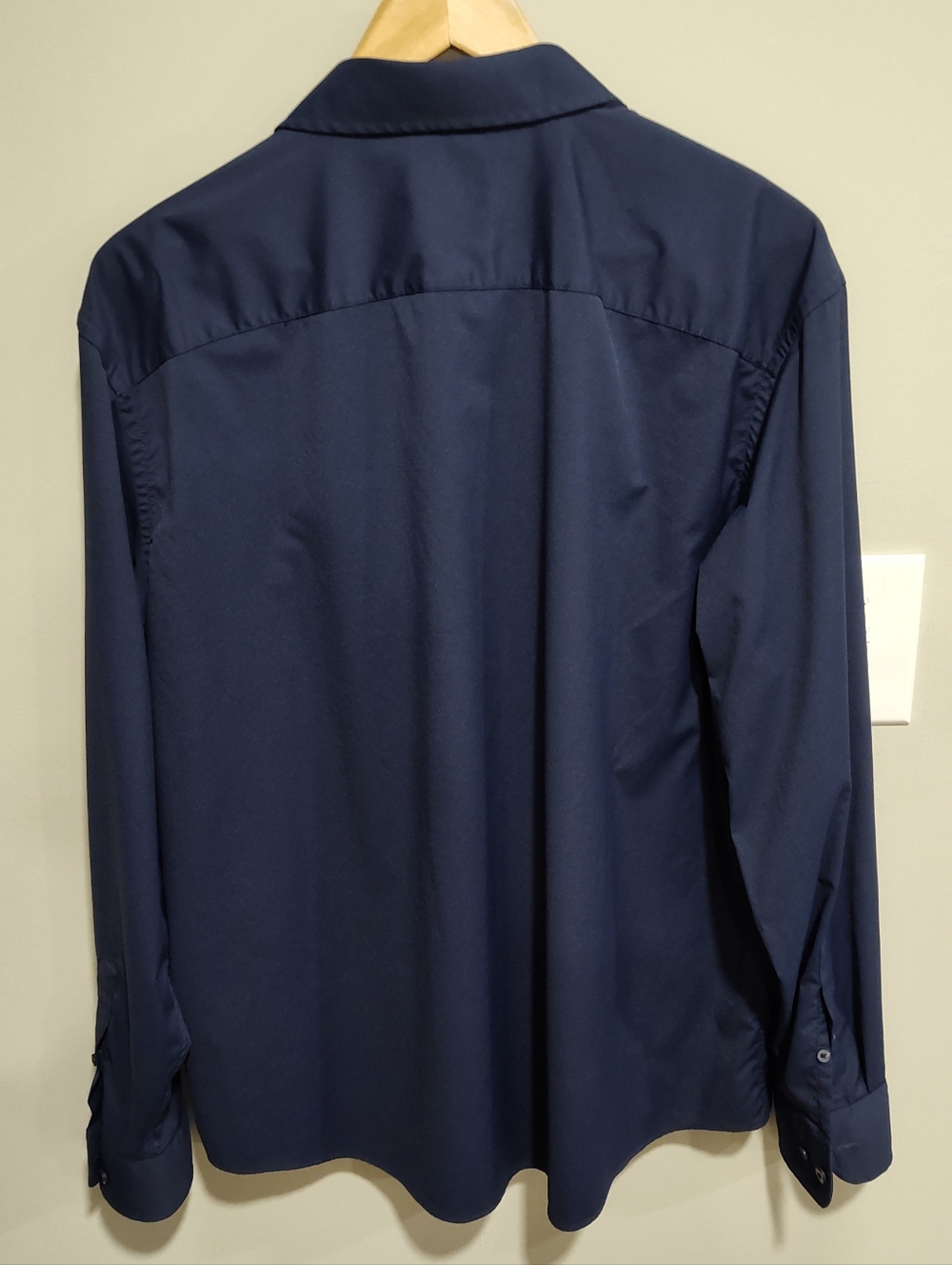 Untuckit Men's Size XL Relaxed Fit Gironde Navy Blue Button Down Long Sl Shirt - Picture 6 of 9